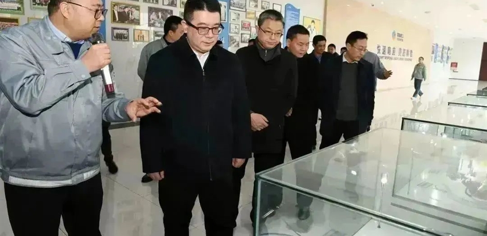 綿陽市委副書記、市長李云新年開工首日調研富臨精工